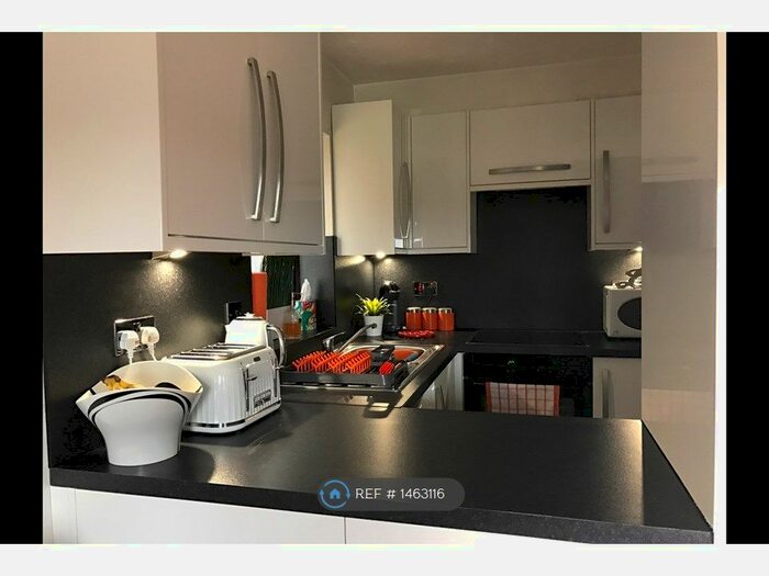 1 Bedroom Flat To Rent In Perivale, Ealing, UB6