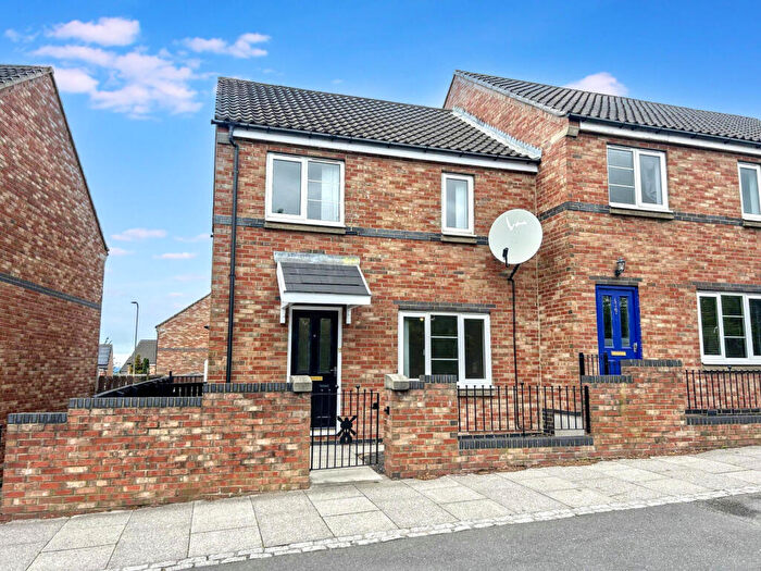 3 Bedroom End Of Terrace House For Sale In Bensham Road, Gateshead, Tyne And Wear, NE8