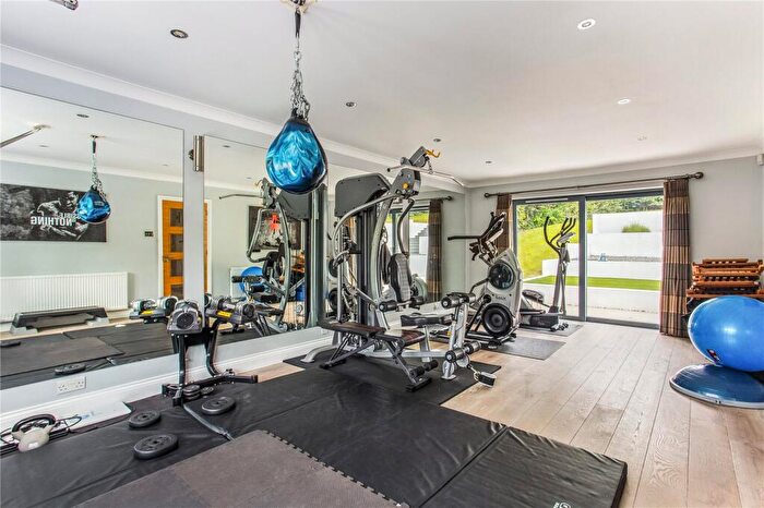 5 Bedroom Detached House For Sale In Harmer Green Lane, Welwyn, Hertfordshire, AL6