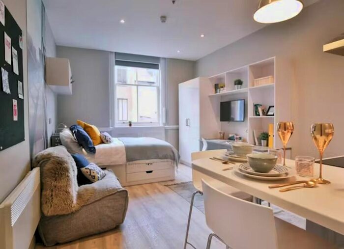 1 Bedroom Flat To Rent In Students - Provincial House, Solly Street, Sheffield, S1
