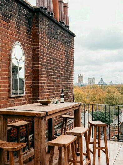 3 Bedroom Flat To Rent In St. James's Street, London, SW1A