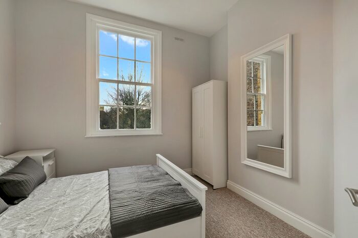 1 Bedroom Flat To Rent In Old Kent Road, London, SE1