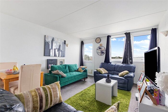 2 Bedroom Maisonette For Sale In Cornwell Close, Gosport, PO13