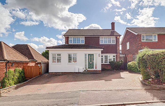 5 Bedroom Detached House For Sale In Harpenden Rise, Harpenden, Hertfordshire, AL5