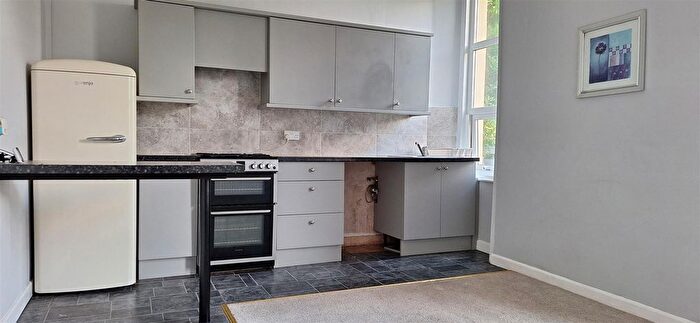 1 Bedroom Flat To Rent In Totnes Road, Paignton, TQ4