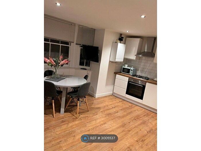 3 Bedroom Maisonette To Rent In Marriott Street, Semilong, Northampton, NN2
