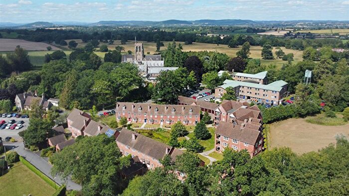 3 Bedroom Flat For Sale In Woodfield Gardens, Belmont, Hereford, HR2