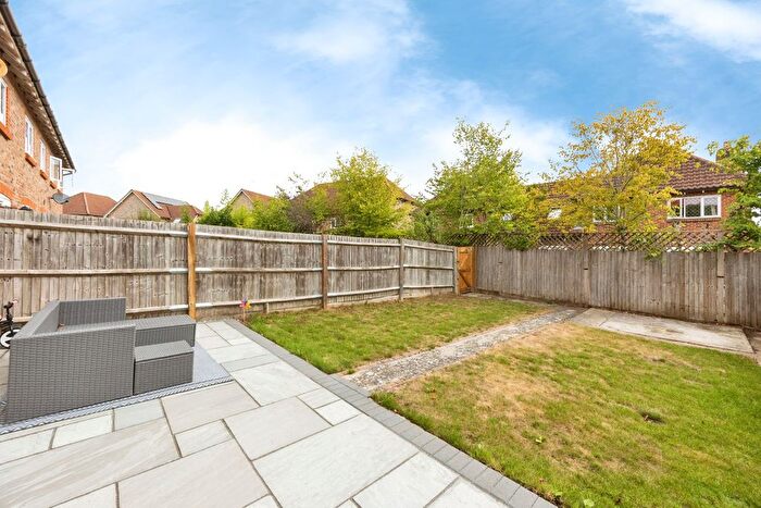 3 Bedroom End Terrace House For Sale In Brisley Court, Ashford, TN23