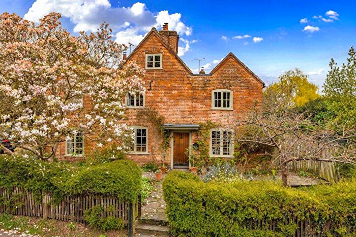 4 Bedroom Character Property For Sale In Limeswell, Streatley On Thames, RG8