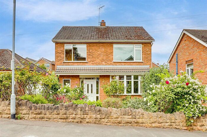 3 Bedroom Detached House For Sale In Southcliffe Road, Carlton, NG4
