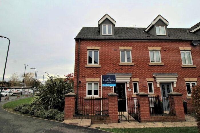 3 Bedroom End Of Terrace House To Rent In May Close, Hebburn, Tyne And Wear, NE31