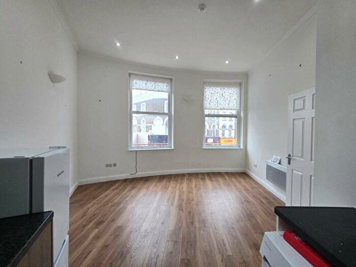 1 Bedroom Flat To Rent In Hackney, London, N16