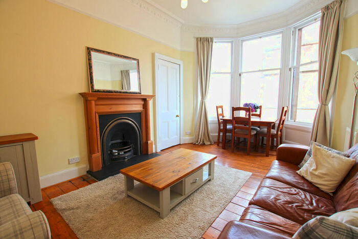 2 Bedroom Apartment To Rent In Partickhill Road, Hyndland, G11
