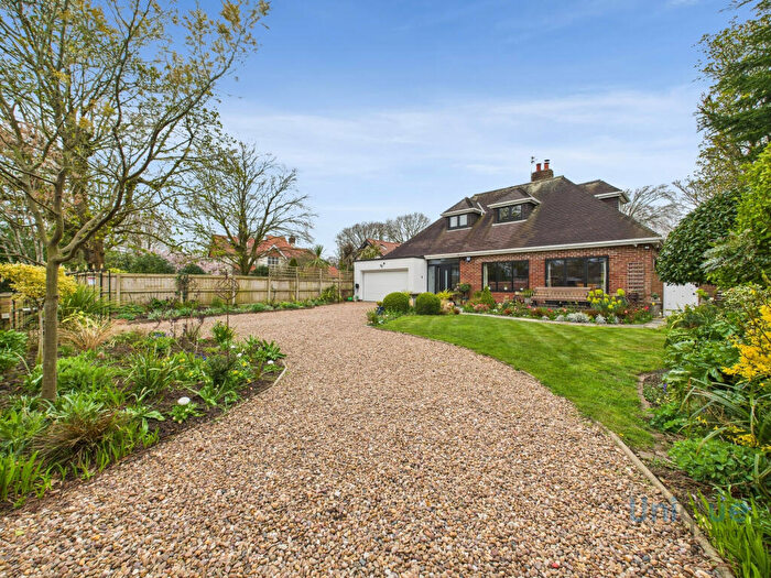 5 Bedroom Detached House For Sale In Linden Close, Thornton-Cleveleys, FY5