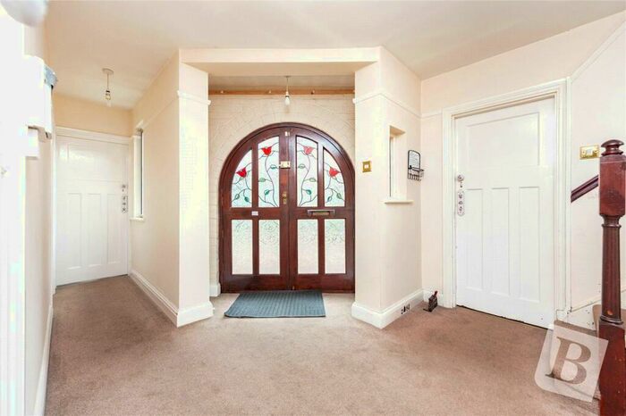 5 Bedroom Detached House To Rent In Ayloffs Close, Emerson Park, RM11
