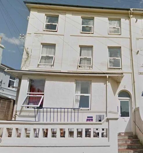2 Bedroom Flat To Rent In Pembroke Road, Torquay, TQ1