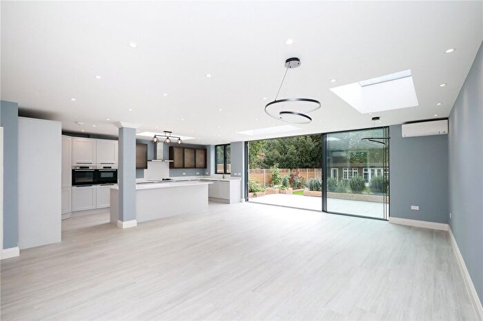 5 Bedroom Detached House To Rent In Popes Lane, London, W5