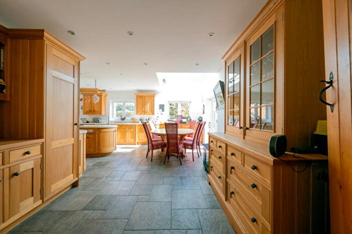 5 Bedroom Detached House For Sale In Duffield Lane, Stoke Poges, SL2