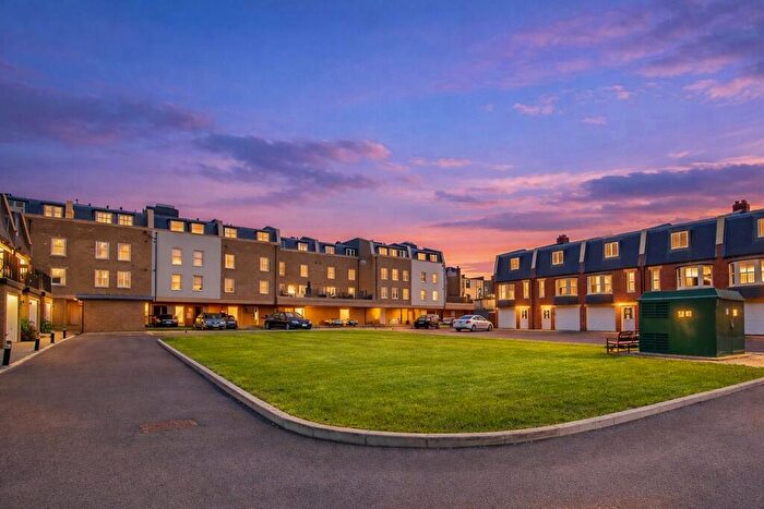 2 Bedroom Apartment For Sale In Richmond Street, Herne Bay, CT6