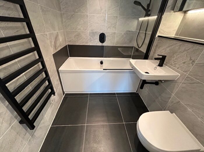 2 Bedroom Apartment To Rent In Uptown, Manchester, Greater Manchester, M3