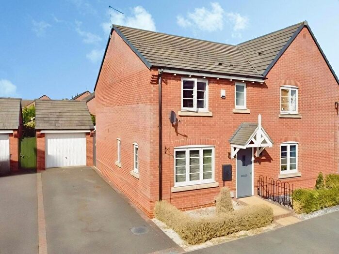 3 Bedroom Semi-Detached House For Sale In Old Farm Lane, Newbold Verdon, Leicester, Leicestershire, LE9