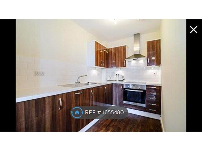 1 Bedroom Flat To Rent In Schoolgate Drive, Morden, SM4