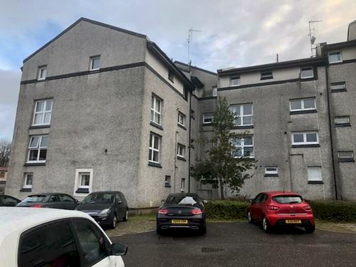 2 Bedroom Maisonette To Rent In Springfield Road, Cumbernauld, G67