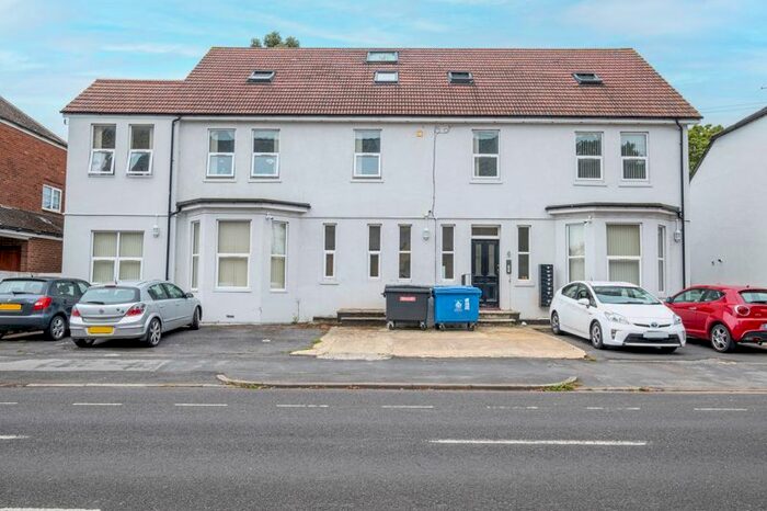 1 Bedroom Flat To Rent In Norfolk Road, Maidenhead, SL6