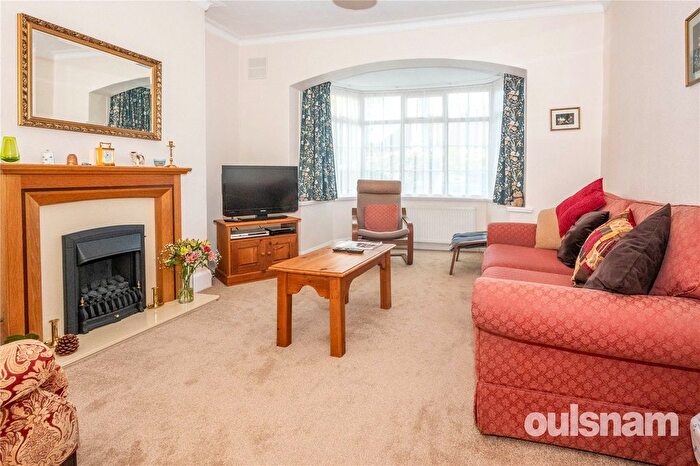 3 Bedroom Semi-Detached House For Sale In Woodlands Park Road, Bournville Village Trust, Kings Norton, Birmingham, B30