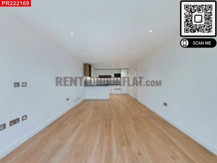 3 Bedroom Flat To Rent In East Drive, Colindale, &# Bedrooms Modern, NW9