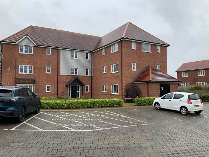 2 Bedroom Flat To Rent In Wheatfield Gardens, Puckeridge, Hertfordshire, SG11