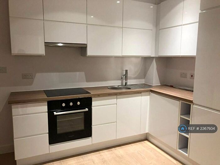 1 Bedroom Flat To Rent In Buckingham Street, Aylesbury, HP20