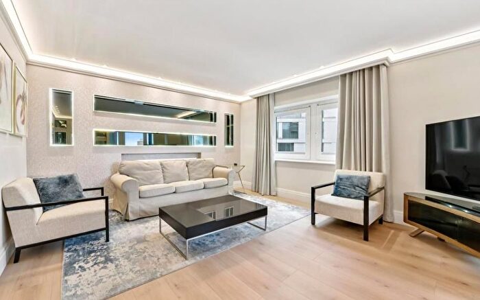 2 Bedroom Flat To Rent In Nottingham Terrace, Marylebone, London, NW1