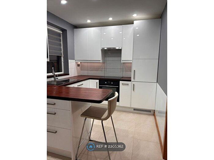 2 Bedroom Terraced House To Rent In House, Hatfield, AL10