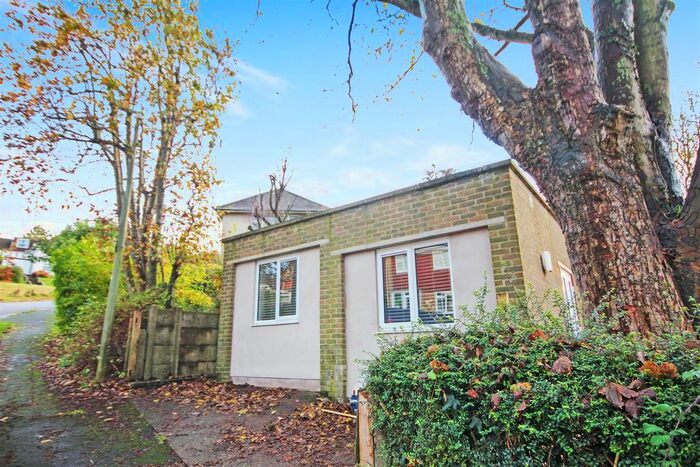 Studio To Rent In Westfield Crescent, Brighton, BN1