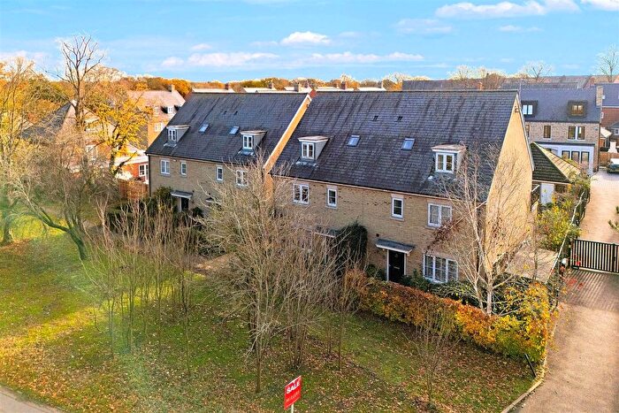 4 Bedroom Semi Detached House For Sale In Kings Wood Park, Epping, CM16