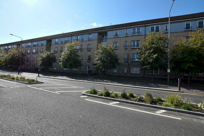 2 Bedroom Flat To Rent In London Road, Glasgow, G31