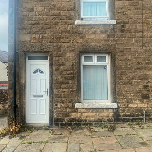 2 Bedroom Private Hall To Rent In Adelphi Street, Lancaster, LA1