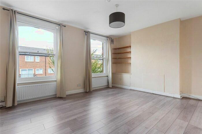 2 Bedroom Flat To Rent In Daleview Road, London, N15