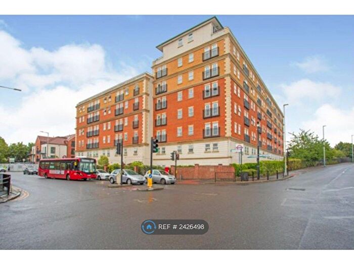 1 Bedroom Flat To Rent In Kings Lodge, Ruislip, HA4