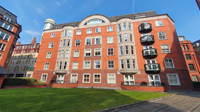 2 Bedroom Apartment To Rent In Venice Court, M1