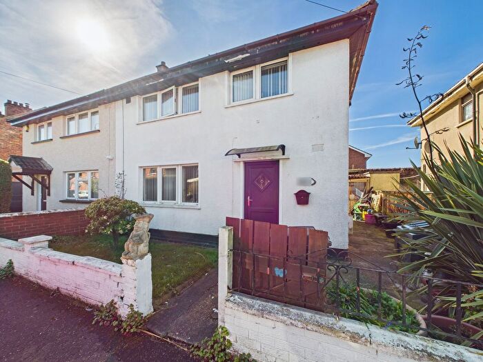 3 Bedroom Semi-Detached House For Sale In Connsbrook Park, Belfast, BT4