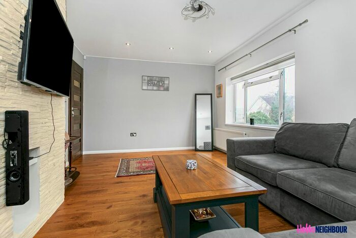 2 Bedroom Flat To Rent In St Peter's Road, Uxbridge, London, UB8