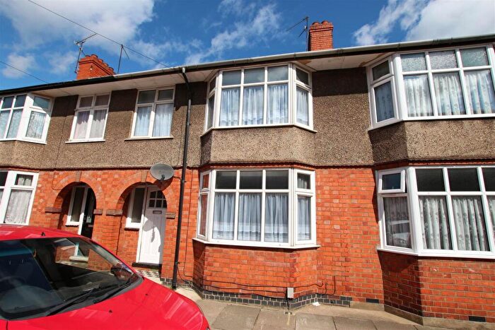 4 Bedroom Private Halls For Sale In Southampton Road, Northampton, NN4