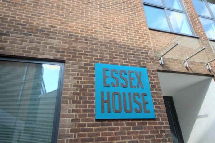 2 Bedroom Flat To Rent In Fairfield Road, Brentwood, Essex, CM14