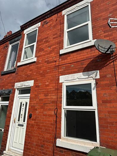 3 Bedroom Terraced House To Rent In Acute Terrace, Wakefield, WF2