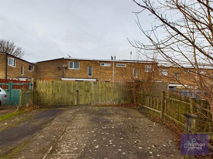 3 Bedroom End Of Terrace House For Sale In Moorlands View, Caldicot, NP26