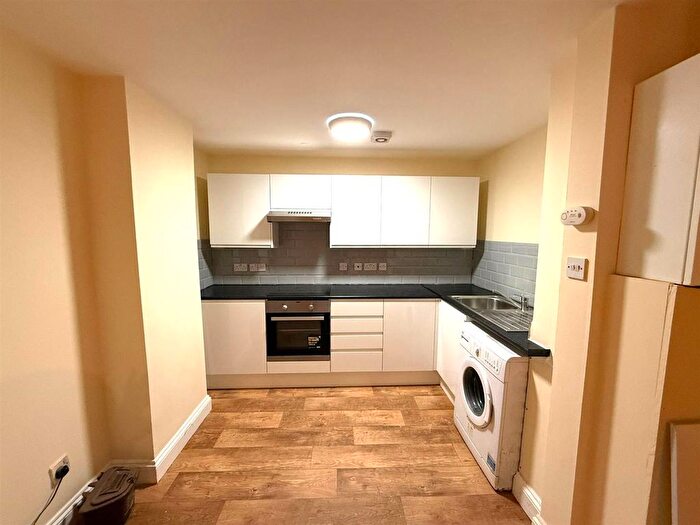2 Bedroom Property To Rent In Maidswood House, Cherrydown Avenue, E4