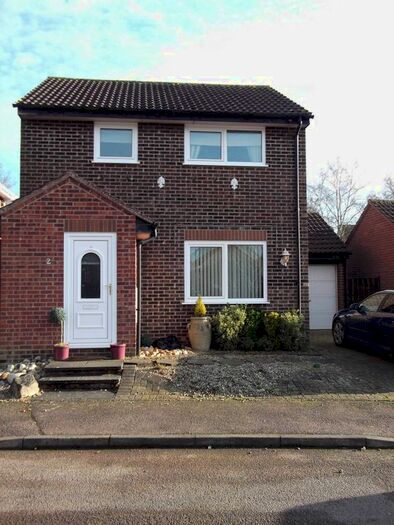 3 Bedroom Detached House To Rent In Otter Drive, Mulbarton, NR14