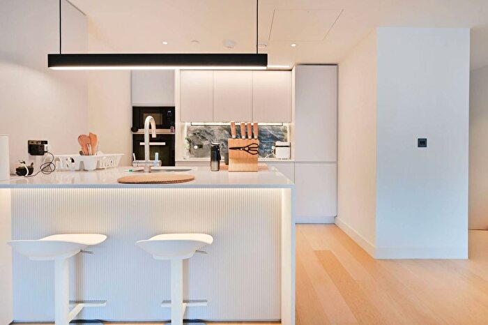 1 Bedroom Flat To Rent In White City Living, White City, London, W12